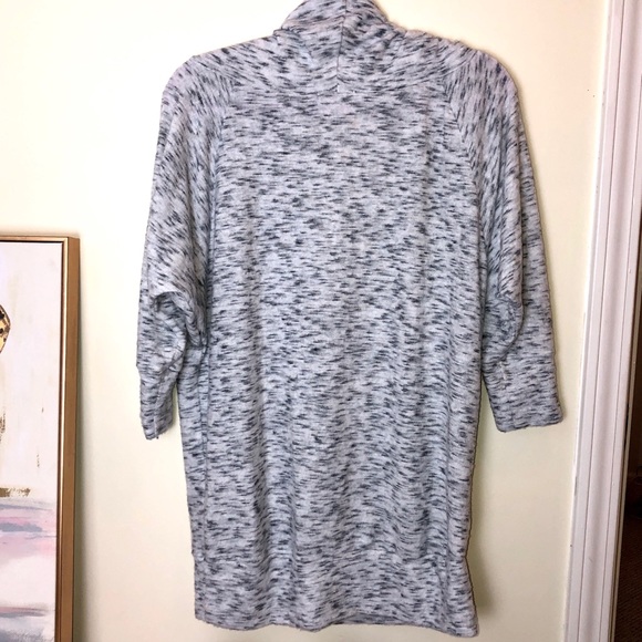 Quarter Sleeve Sweater - Picture 3 of 4